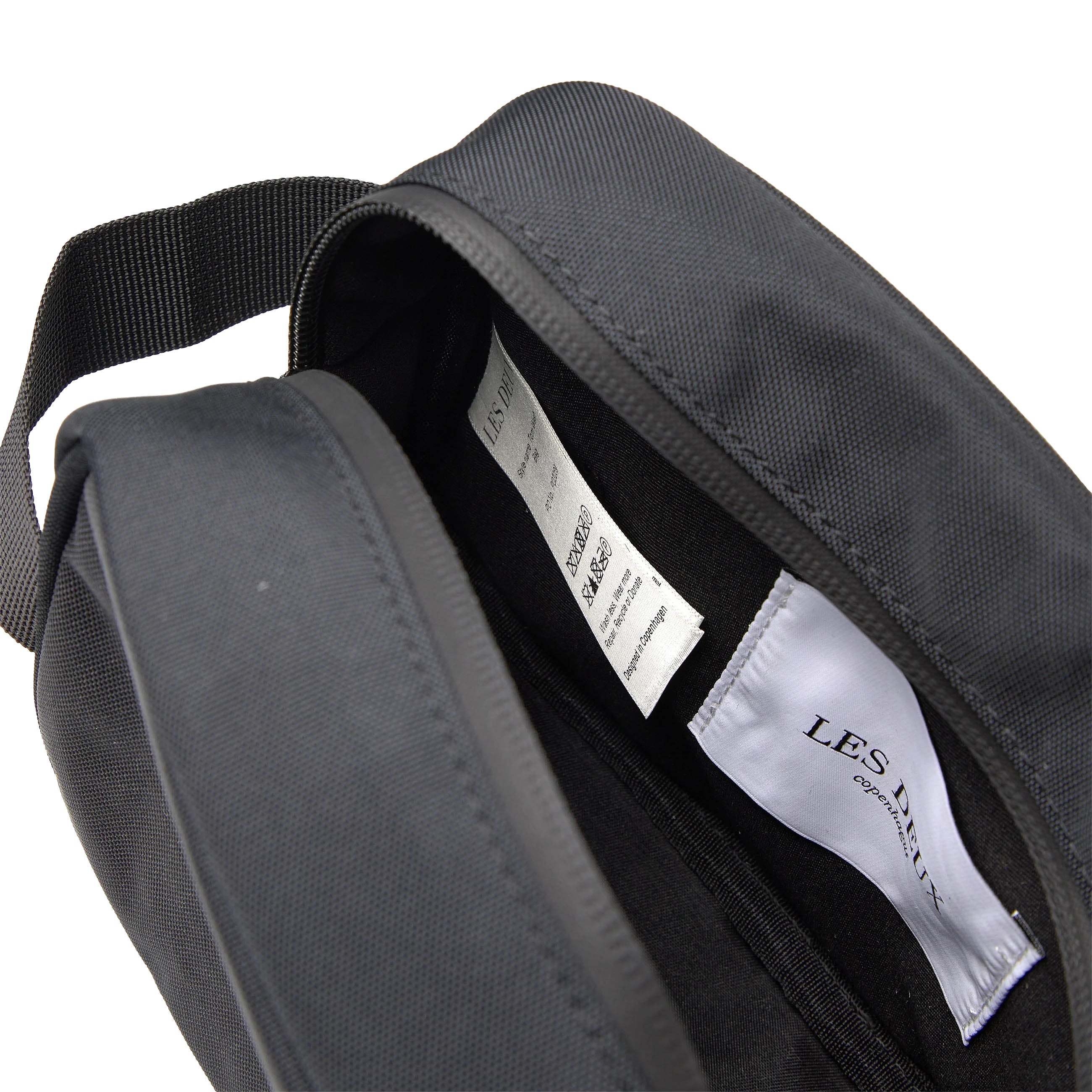 LES DEUX TOM WASH BAG