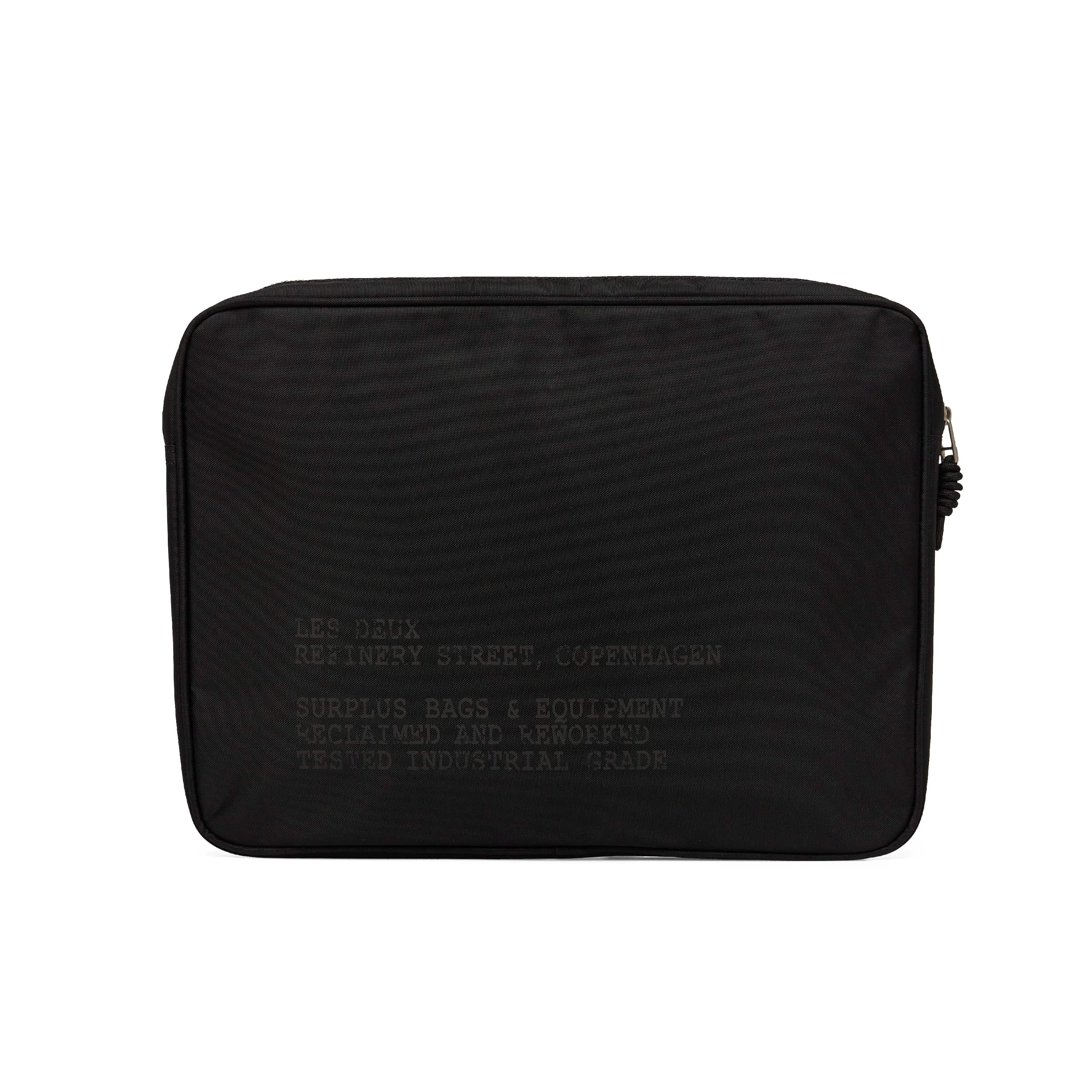 LES DEUX RESERVE LAPTOP SLEEVE
