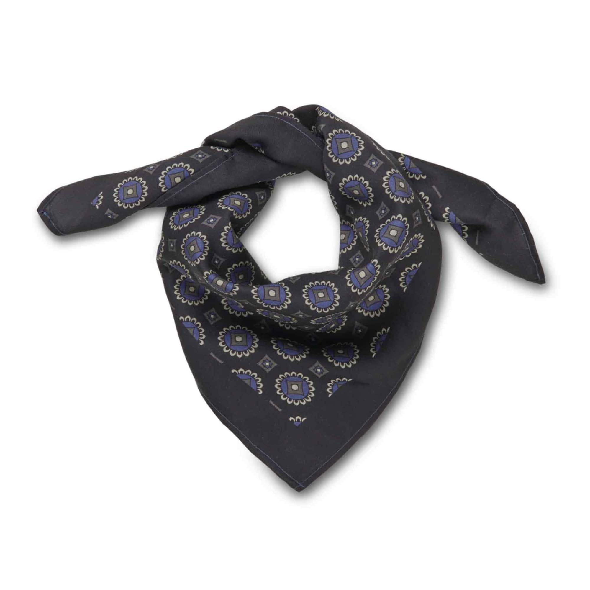 LES DEUX TITUS NECKERCHIEF